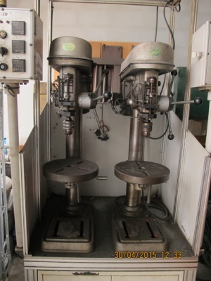 ขายแท่นสว่านคู่คอนโทรลด้วยลมสภาพใหม่มาก