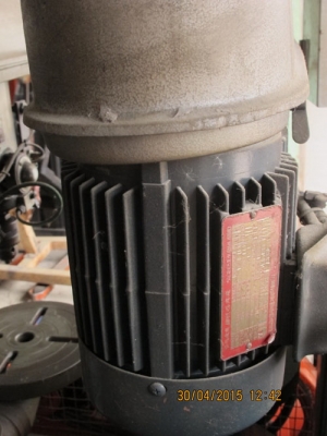 ขายแท่นสว่านคู่คอนโทรลด้วยลมสภาพใหม่มาก