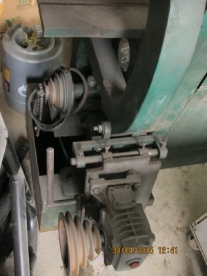 ขายเลื่อยสายพานญี่ปุ่น DAI-I-CHI ขนาดใหญ่ ตัดไม้หรือเหล็กได้ ขายเลื่อยสายพานญี่ปุ่น DAI-I-CHI ขนาดใหญ่ ตัดไม้หรือเหล็กได้