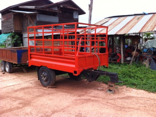 พ่วงยกดั้ม 8 ตัน ขนสะดวกเทง่าย รับประกันความพอใจครับ