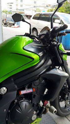 ER 6n ปี 2013 รถสวยของแต่งแน่นๆ ได้ยางก็คุ้มแล้ว