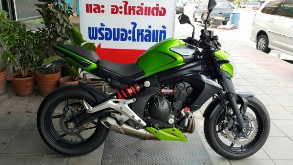 ER 6n ปี 2013 รถสวยของแต่งแน่นๆ ได้ยางก็คุ้มแล้ว