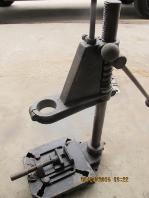 ขายแท่นจับสว่านของเยอรมันสูง50เซนติเมตร