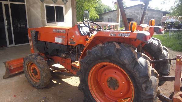 ขาย 228000รถไถคูโบต้าL4580ใบมีดดันดินพร้อมใช้งาน