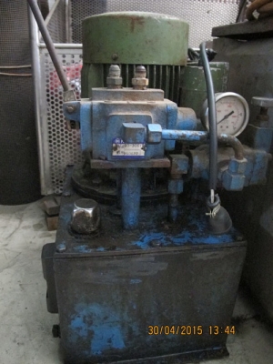 ขายมอเตอร์ปั๊มไฮดรอลิคSEMCO พร้อมวาวล์ปรับน้ำมันเข้าออก ขนาด3แรงไฟบ้าน220โวลท์