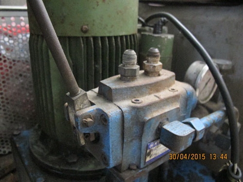 ขายมอเตอร์ปั๊มไฮดรอลิคSEMCO พร้อมวาวล์ปรับน้ำมันเข้าออก ขนาด3แรงไฟบ้าน220โวลท์