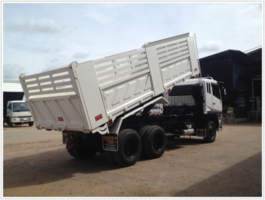 ขายไม่แพง FUSO SUPERGREAT เครื่อง 6M70 กระบะดัมพ์ดิน ยาว 6.00 เมตร กว้าง 2.50 เมตร ดั้มพ์ 15 ตัน ยางใหม่ 11 เส้น พร้อมป้าย พร้อมเล่มทะเบียน รถเหมือนใหม่ป้ายแดง สนใจรีบเลยนะคะ