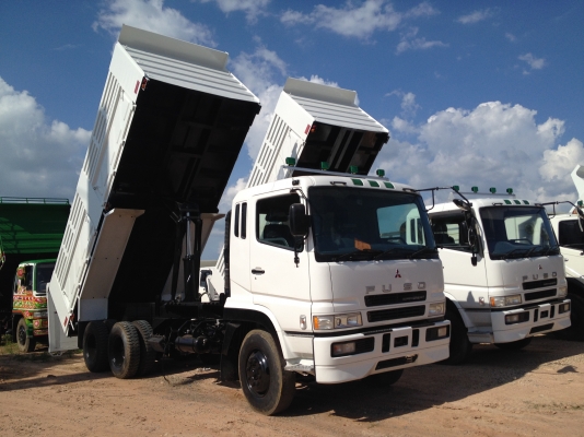 ลดราคา FUSO SUPERGREAT เครื่อง 6D22 และ 6D24 ระบบน้ำมัน 320-330 แรงม้ากระบะดั้มพ์ดิน ยาว 6.00 เมตร กว้าง 2.50 เมตร ดั้มพ์ใหม่ รถเหมือนใหม่ป้ายแดง คัชซีสวย ราคาไม่แพง ขาย พร้อมเล่มพร้อมทะเบียน รถทำใหม่ทั้งคัน สนใจ ติดต่อหรือททดลองขับได้ค่ะ