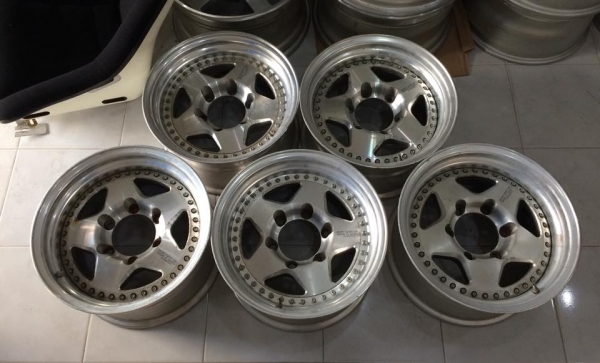 ขายล้อ RAGUNA 15x8 ออฟ0 6 รูกระบะ มี 5 วง ประมูลจากญี่ปุ่น