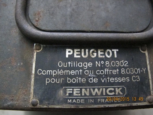 ขายชุดเครื่องมือถอดเฟืองท้าย เกียร์รถยนต์ของฝรั่งเศษรวม4กล่อง