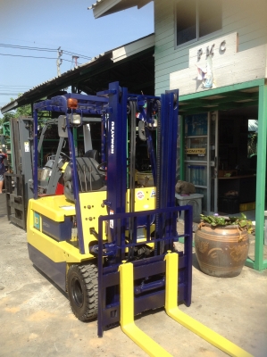 +++ ขายรถโฟล์คลิฟท์ไฟฟ้านั่งขับ  KOMATSU  FB18  ขนาด  1.8  ตัน  เสา  3  เมตร  เกียร์ออโตเมติค  ยางตัน  (รถนอก)