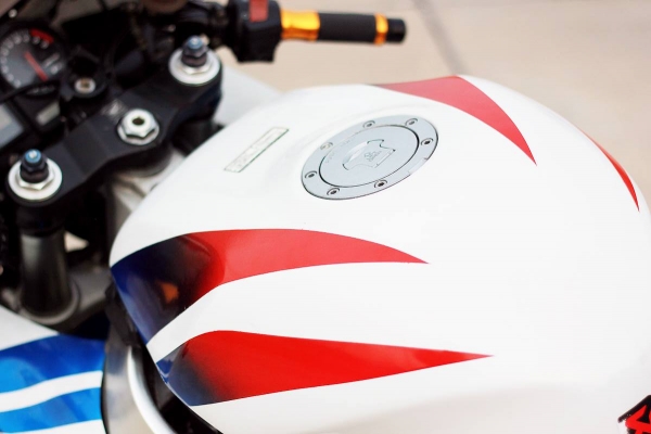 cbr 929หัวฉีด สพม แบตใหม่ ราคา128000 0894050202เป้