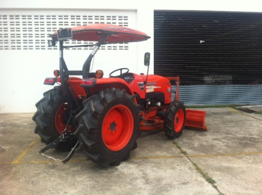 รถแทรกเตอร์คูโบต้า L4708DTพร้อมดันหน้า