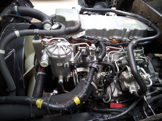 6 ล้อกลาง  *Euro.3*  HINO *ซีรีย์500*  FC9J 150 แรงม้า *คอมมอนเรว*  *ยาว 5.50 ม.*  รถสวยเดิม+สวยจริง * รถห้างแท้ * มีเล่มพร้อม*