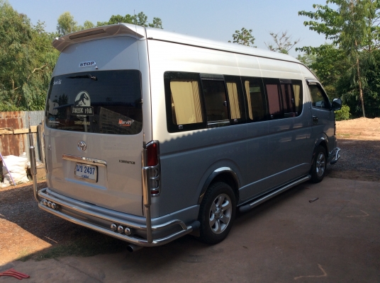 ขายรถตู้ Toyota ปี2006 แต่งVIP