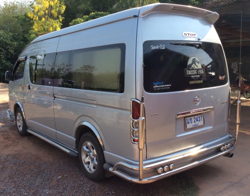 ขายรถตู้ Toyota ปี2006 แต่งVIP