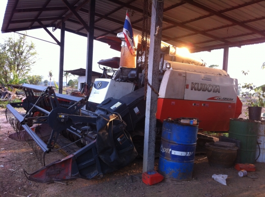 ขายรถเกี่ยวข้าว KUBOTA รุ่น DC95GM(เจ้าของขายเอง)