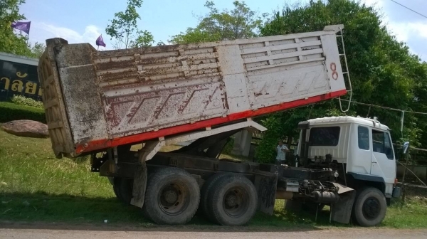 ขายไอ้หลง เทอร์โบ FN527M-TF5006 คัสซีสวยตลอดเส้น เครื่องเดิม เกียร์เดิม 10 สปีด แอร์เย็น ทะเบียนพร้อมโอน