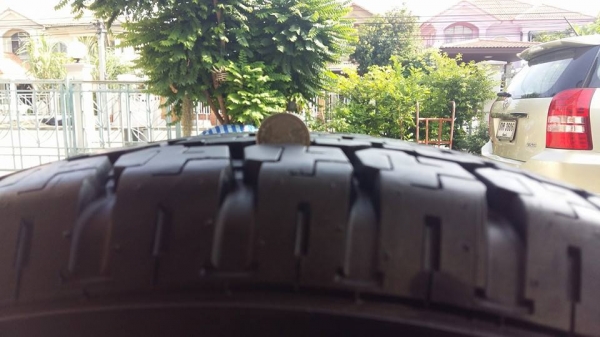 ขายยาง bridgestone dueler h/t 689 245/70r16 ปี13 สนใจติดต่อเล็กคลองสามครับ 081-3747940 ขายยาง bridgestone dueler h/t 689 245/70r16 ปี13 สนใจติดต่อเล็กคลองสามครับ 081-3747940