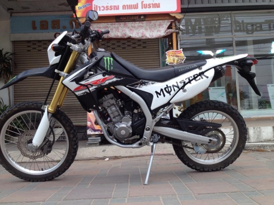 ขาย ฮอนด้า Crf 250 สีขาว-ดำ ปี 56 สภาพเดิม ๆ ราคา เบา ๆ