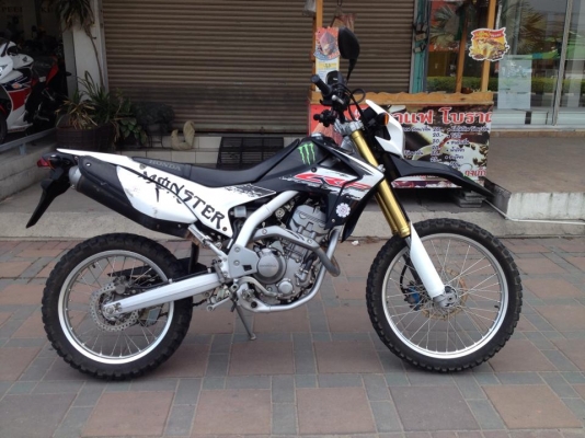 ขาย ฮอนด้า Crf 250 สีขาว-ดำ ปี 56 สภาพเดิม ๆ ราคา เบา ๆ