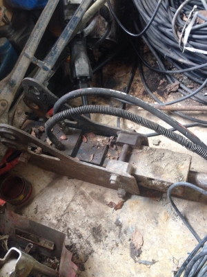 ขายหัวเจาะใส่รถ แบ๊คโฮ รุ่น pc30 37000บาท