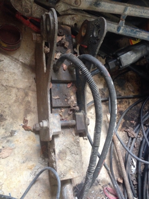 ขายหัวเจาะใส่รถ แบ๊คโฮ รุ่น pc30 37000บาท