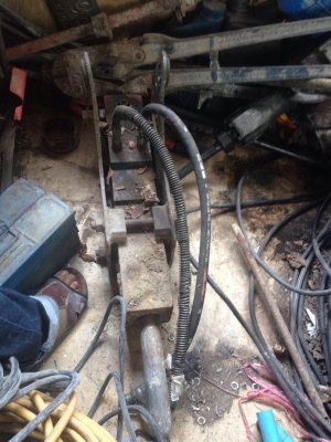 ขายหัวเจาะใส่รถ แบ๊คโฮ รุ่น pc30 37000บาท