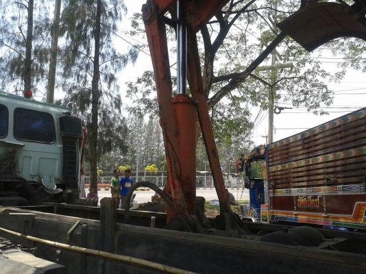 ขาย 10 ล้อดั้ม ROCKY คัสซีสวยตลอดเส้น เครื่อง 6BG1 เทอร์โบ 200 แรงม้า ช่วงล่าง DECA 270 เกียร์ใหญ่ สโลว์กลาง เบรคทิฟฟี่ ทะเบียนพร้อมโอนครับ