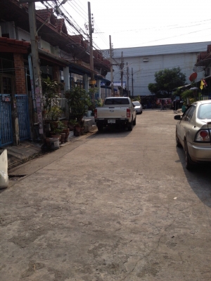 ทาวน์เฮาส์ 2 ชั้น17 ตรว. เพชรเกษม65/1