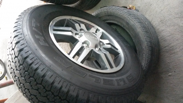 แม็กขอบ16 พร้อมยางสวยๆครับ