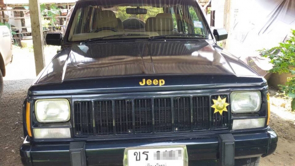 **210,000 บ.ต่อรอง/// JEEP CHEROKEE 4WD ** ขาย JEEP 4*4 รถ 4WD สภาพพร้อมลุย JEEP CHEROKEE 4.0 LIMITED AUTO ปี40/97 เครื่องเดิม ติดแก้สLPG(ลงเล่ม) เครื่องดี แรง ประหยัด เกียร์ดี เข้าง่าย ระบบ4WD ใช้งานปกติ ไม่มีปัญหา ครับ ช่วงล่างดี แน่น คัสซีดี สวย ไม่ปะไ