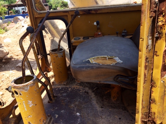 ขายด่วน  รถแบคโฮ  ตัวเล็ก  KOMATSU  พร้อมใช้งาน