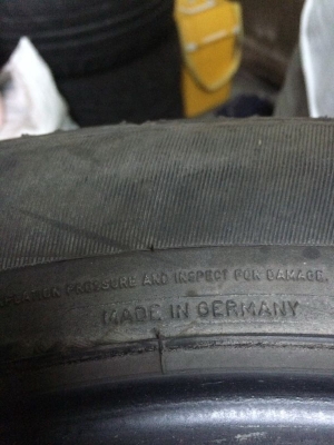ขายยางหน้ากว้าง MADE IN GERMANY 235/55-17 มี 4เส้น ขายยางหน้ากว้าง MADE IN GERMANY 235/55-17 มี 4เส้น