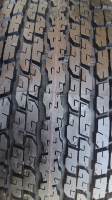 ขายล้อแม็กพร้อมยางถอดป้ายแดง dmax 17" ยางปี15 สนใจติดต่อเล็กคลองสามครับ 081-3747940