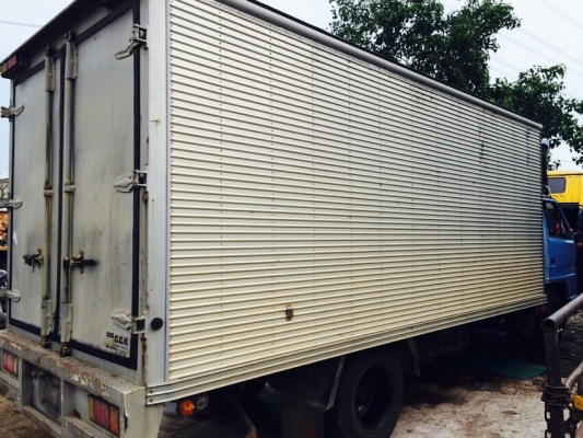 ขาย6ล้อ อีซูซุNPR 115 แรงม้า เครื่อง4BD1 ยาว5 เมตร พวงมาลัยพาวเวอร์ มีแอร์ ยางสวยๆ6เส้น ชัสซีสวยๆ เครื่องดีๆพื้นเก๋งผุ3จุด