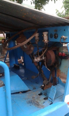 รถหกล้อลากหัวแปลง