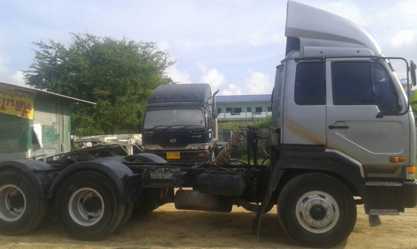 ขายสิบล้อหัวลาก NISSAN UD เครื่อง PF 290 แรงม้า ขายสิบล้อหัวลาก NISSAN UD เครื่อง PF 290 แรงม้า