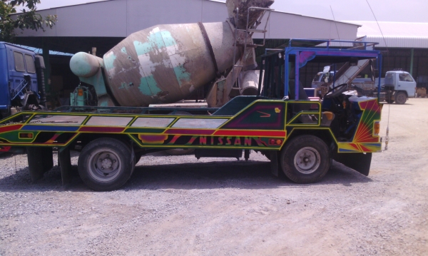 6 ล้อ เทนเลอร์น้อย สวยๆ