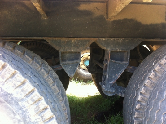 ขาย HINO 3M วางเครื่อง PO9C สองเพลาดั๊ม กระบะเนียม