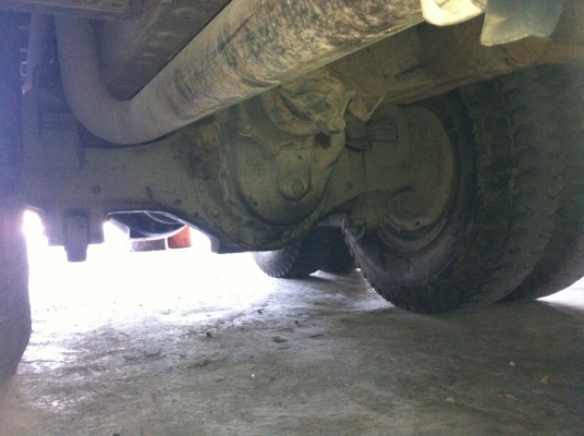 ขาย HINO 3M วางเครื่อง PO9C สองเพลาดั๊ม กระบะเนียม