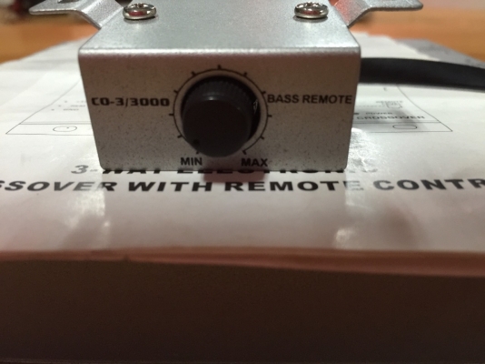 ขายครอส OVER ยี่ห้อ Lanzar รุ่น CO-3/3000 สภาพสวย ขายครอส OVER ยี่ห้อ Lanzar รุ่น CO-3/3000 สภาพสวย