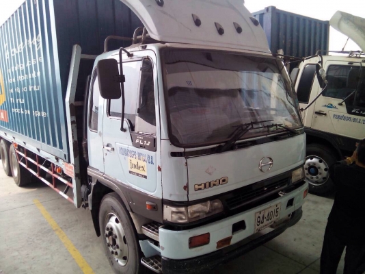 ขาย10ล้อเพลาเดียวFL3Hยาว7.50มมี2คัน