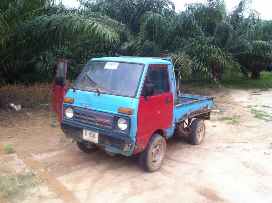 ไดฮัสสุ รุ่นขับ 4x4 เครื่องเกียร์โฟร์ครบ ขาดคาร์บู