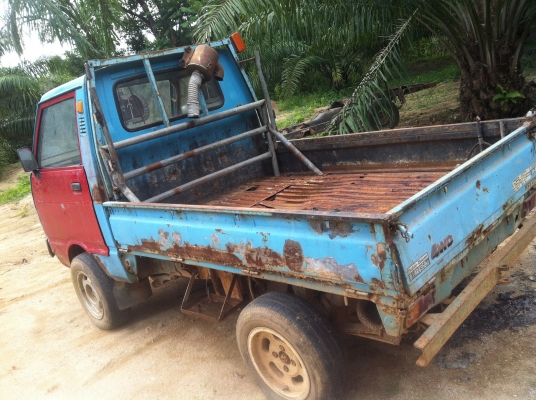 ไดฮัสสุ รุ่นขับ 4x4 เครื่องเกียร์โฟร์ครบ ขาดคาร์บู