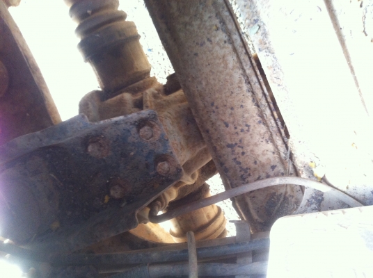 ไดฮัสสุ รุ่นขับ 4x4 เครื่องเกียร์โฟร์ครบ ขาดคาร์บู