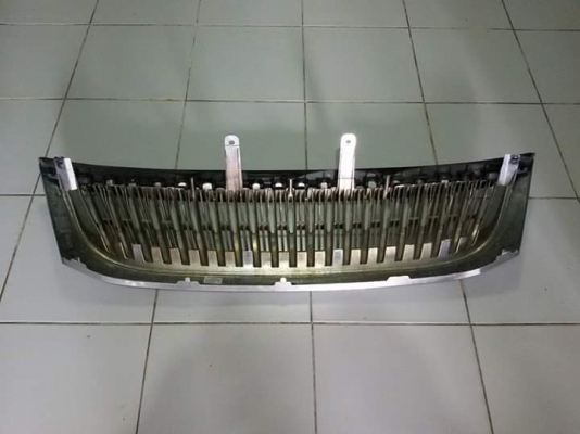 กระจังหน้าแต่ง toyota vigo สภาพสวย