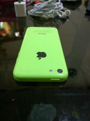 i phone 5c 16gb 7900.-