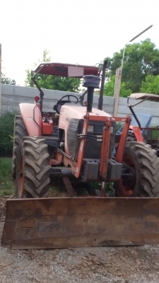 คูโบต้า M 105s พร้อมใบมีดหน้า  มือสองถูกม๊าก มาก  ราคา 550000 บาท