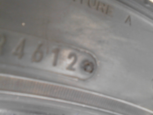 245/40R18 DUNLOP SP SPORT LM 703 ยางสวย แต่งซิ่งครับ ชุด 4 เส้น tel.081-427-3941 245/40R18 DUNLOP SP SPORT LM 703 ยางสวย แต่งซิ่งครับ ชุด 4 เส้น tel.081-427-3941